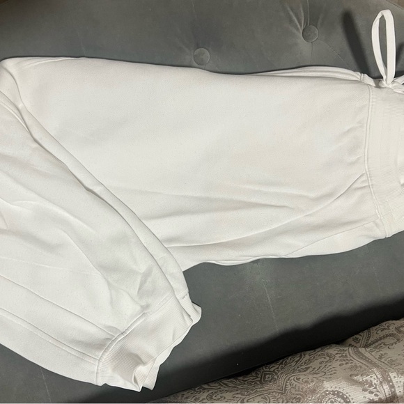 Lululemon sweatpants - Picture 1 of 4